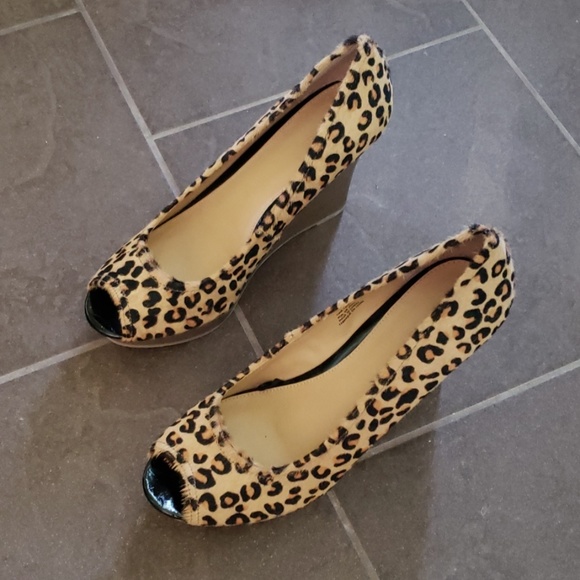 Boutique Shoes - Like New Condition Leopard Print Shoes